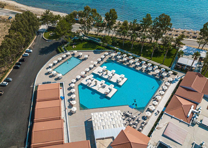 Ξενοδοχείο Paleros Beach Resort 4 αστέρων στην Πάλαιρο. Προσφορές διαμονής για το Καλοκαίρι του 2021