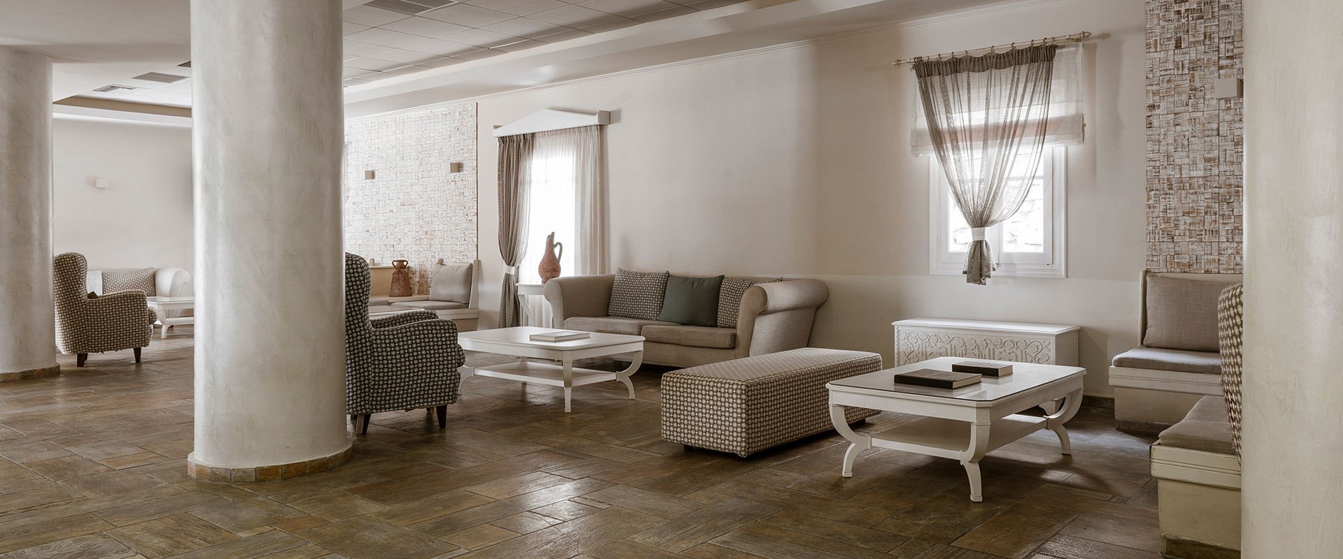 Dolphin Bay Seaside Resort & Suites - Γαλησσάς, Σύρος