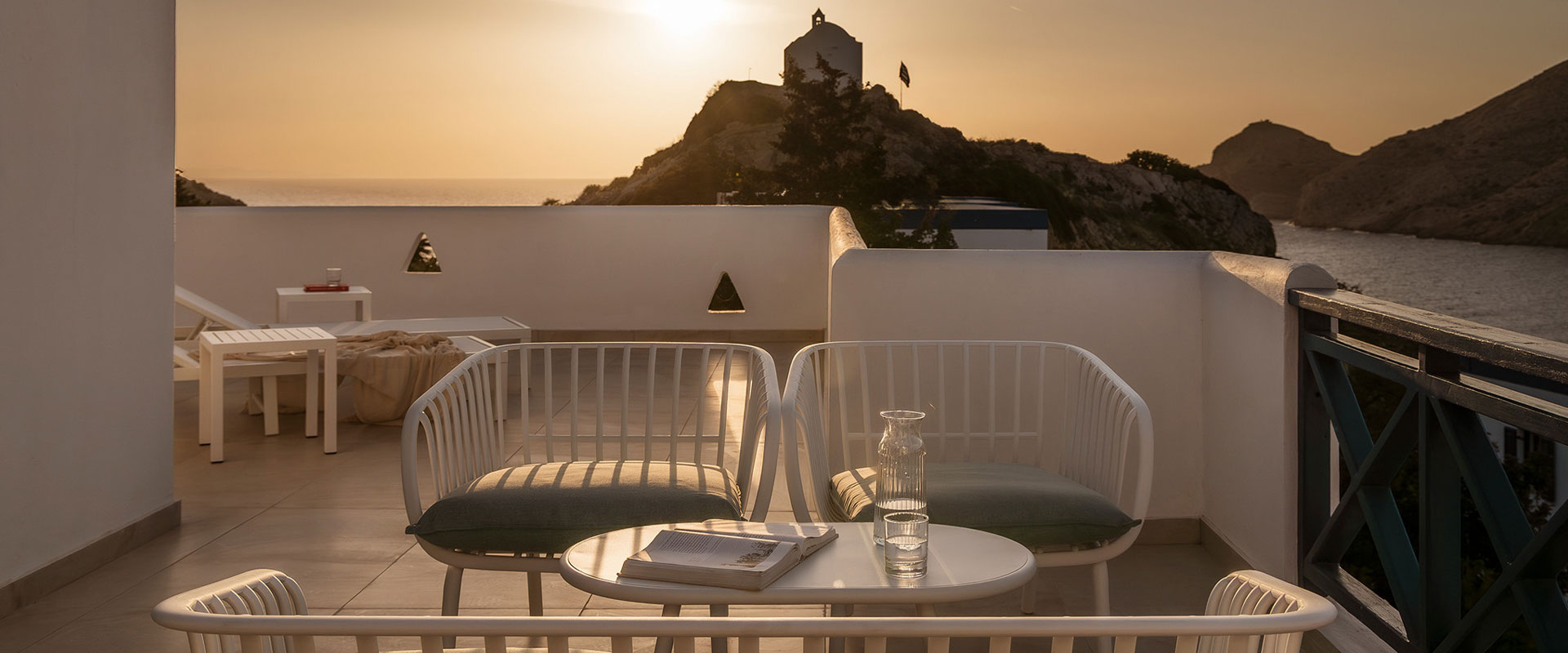 Dolphin Bay Seaside Resort & Suites - Γαλησσάς, Σύρος