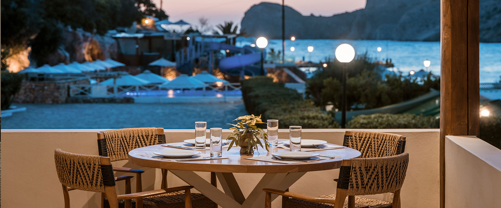 Dolphin Bay Seaside Resort & Suites - Γαλησσάς, Σύρος