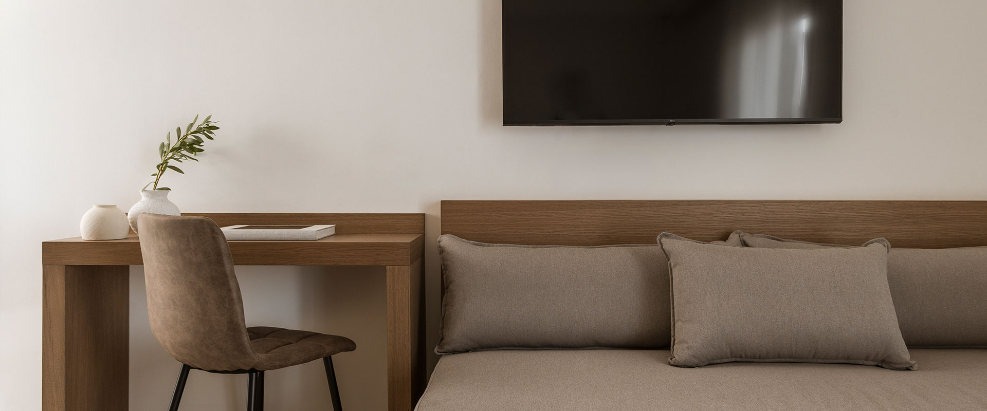 Dolphin Bay Seaside Resort & Suites - Γαλησσάς, Σύρος